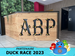 Quel menuisier choisir pour remplacer un volet battant en bois  